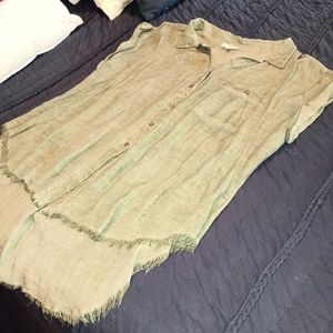 Umgee never worn button down light green button down shirt. Size large